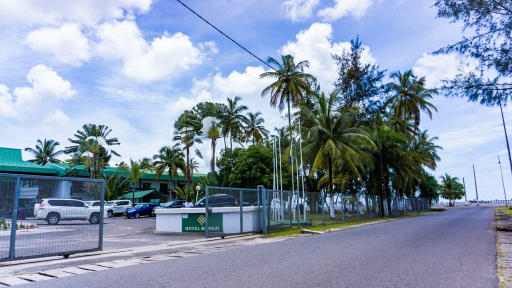 Plages Paradisiaques de Port-Gentil